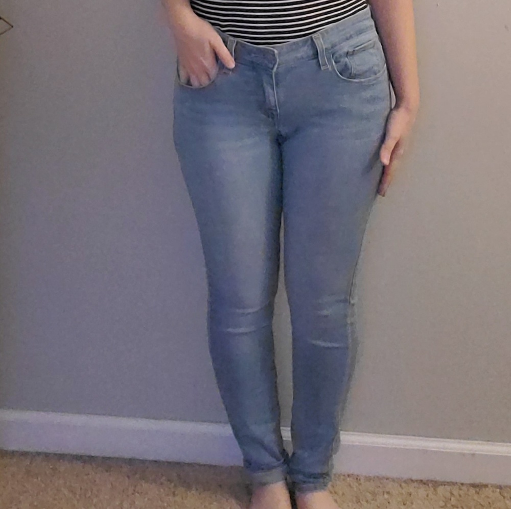 Light Wash Skinny Jeans